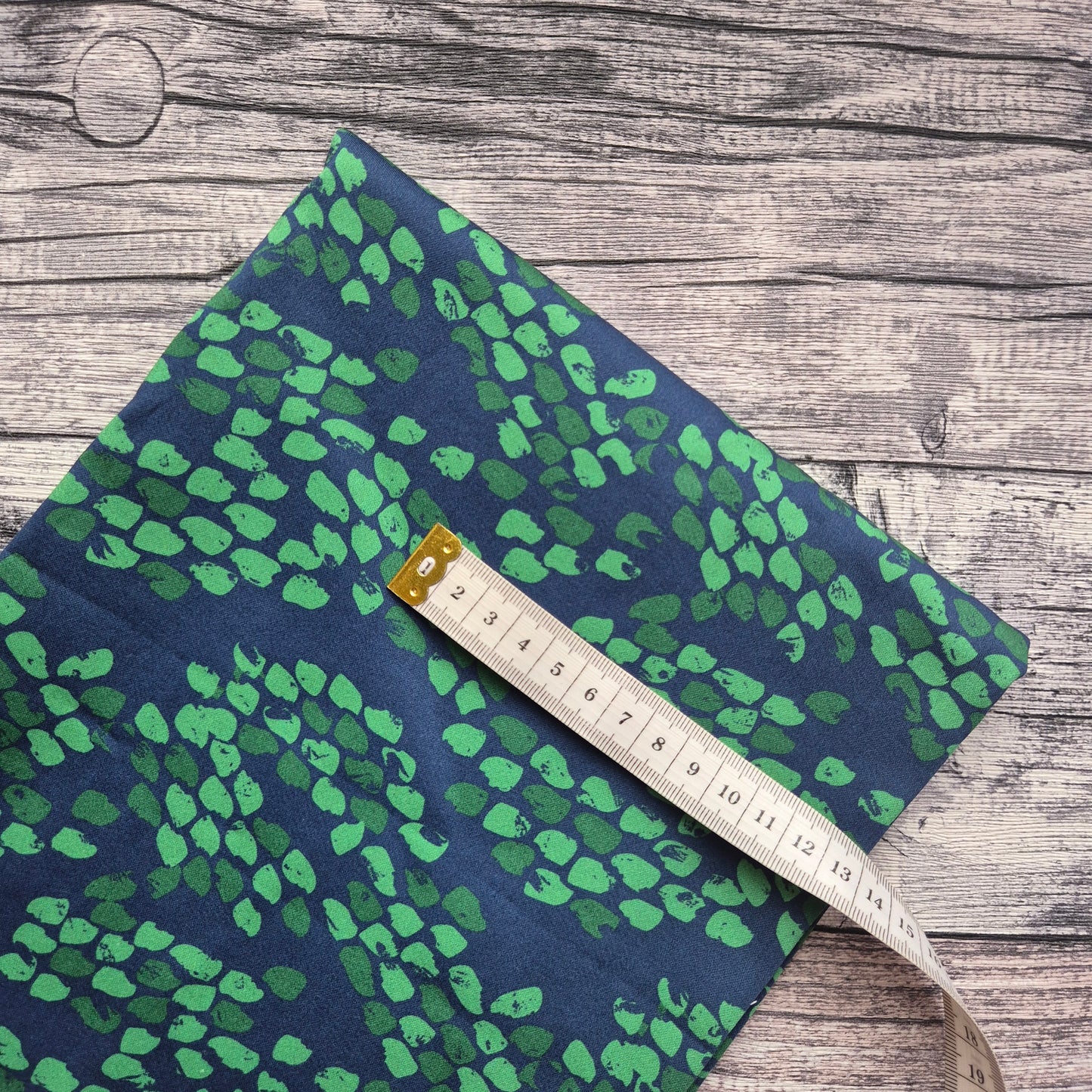 Schulranzenstoff zum Drachenbezwingbär von Ergobag